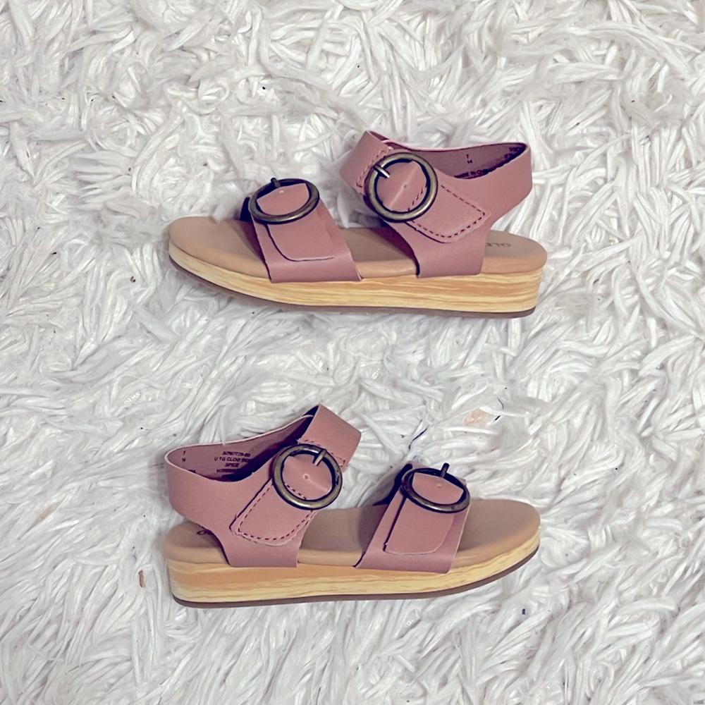 🩷 New toddler sandals size 7